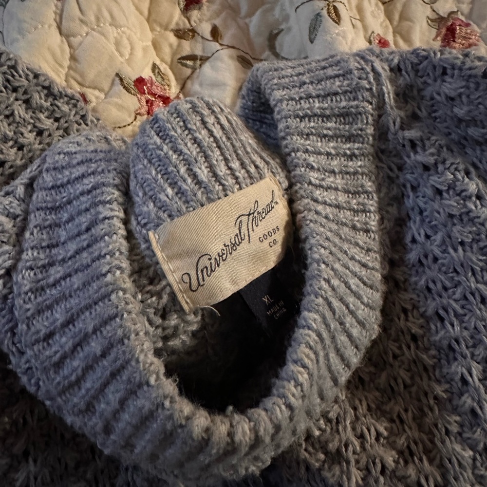 sweater - Picture 2 of 2